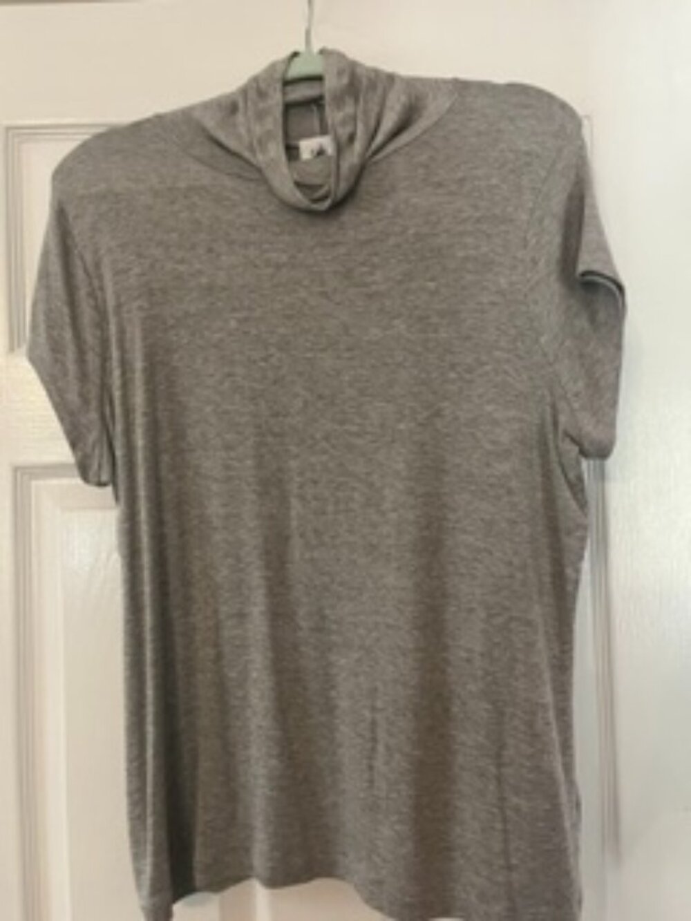NWT Cabi Outlet Gray Short Sleeve Mock Neck Stretch Knit Top Women's